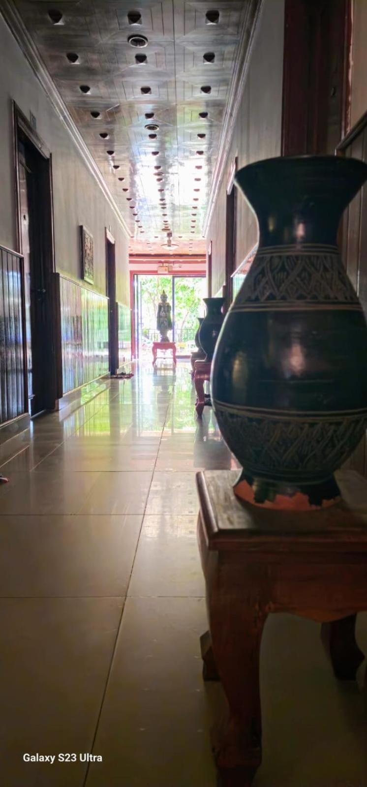 Retro Quarter Mb Siem Reap Exterior foto